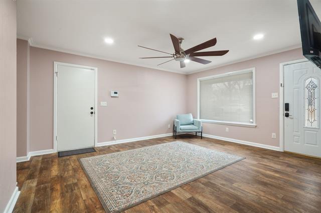 Building Photo - 1614 Seevers Ave