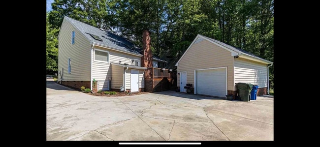 Building Photo - 4512 Emmit Dr