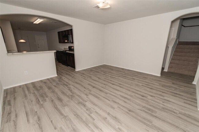 Building Photo - 2513 N Lina Ct
