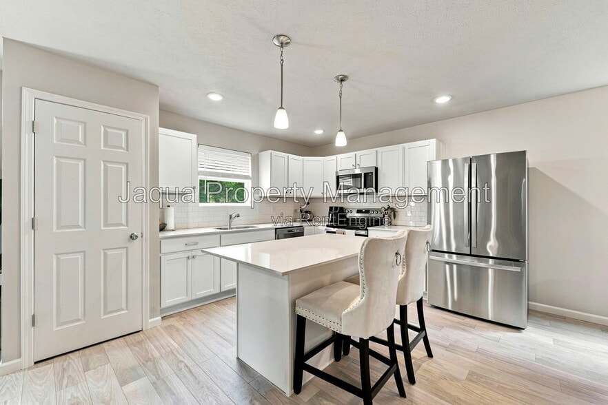 Building Photo - 10127 Pennridge Dr