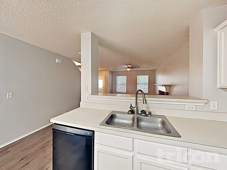 Building Photo - 3117 Kappwood Ct