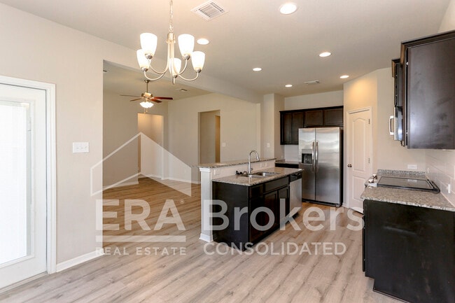 Building Photo - 1236 Grand Oak Trl