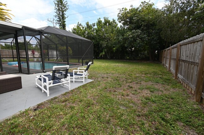 Building Photo - 206 Cape Coral Pkwy W