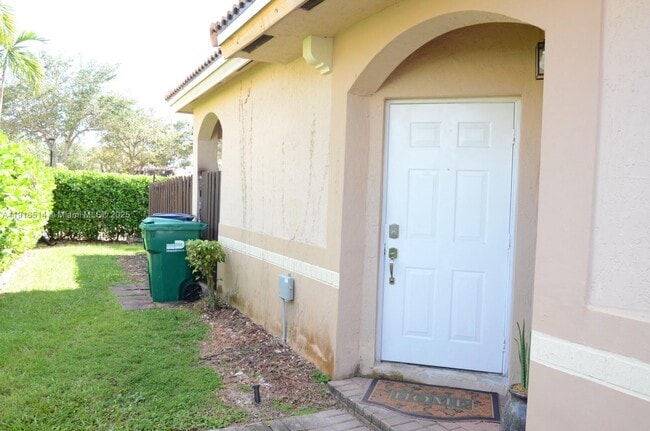 Building Photo - 12505 SW 124th Ct