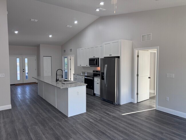 Building Photo - 3715 SW 176th St