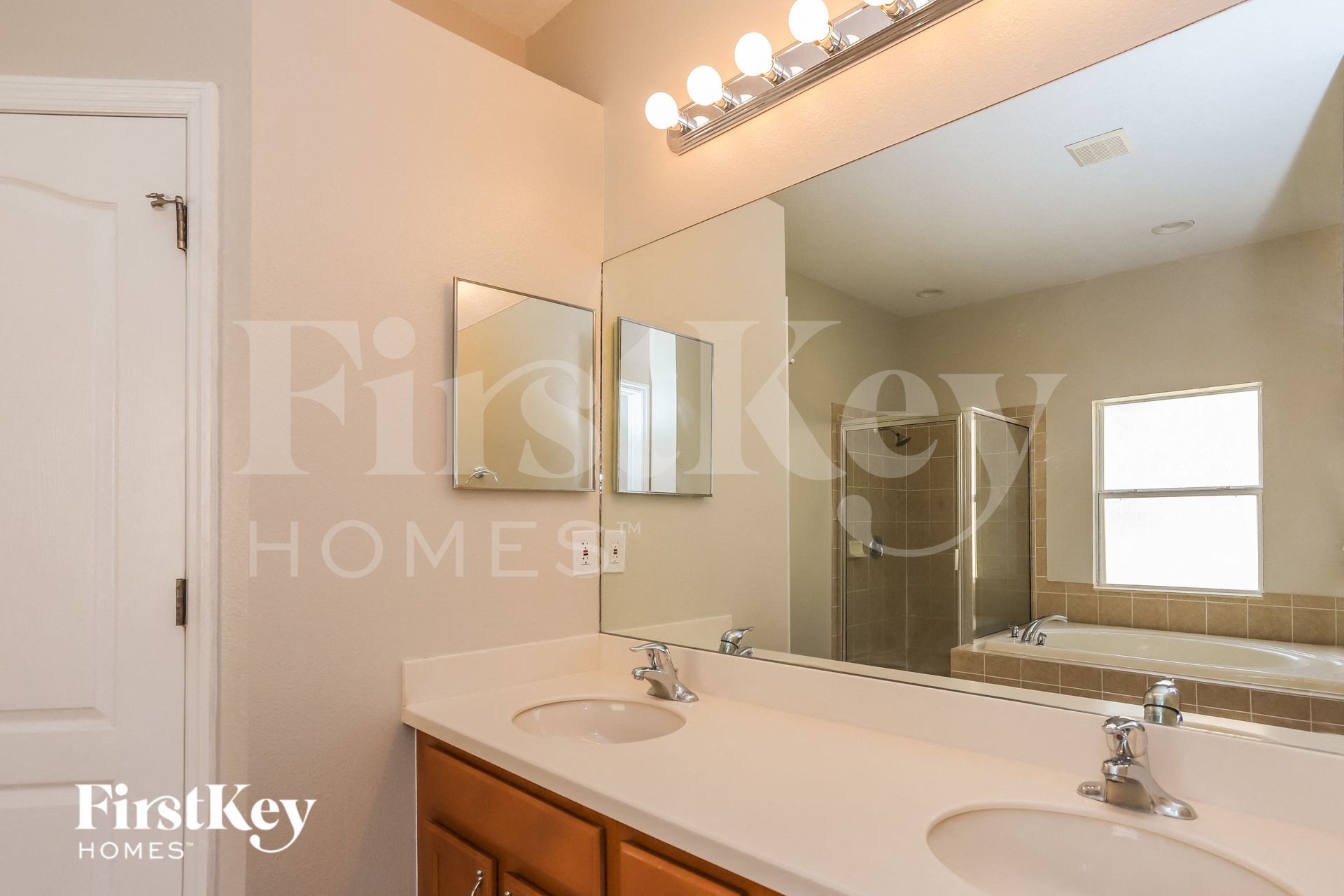 Building Photo - 1144 Emerald Hill Way