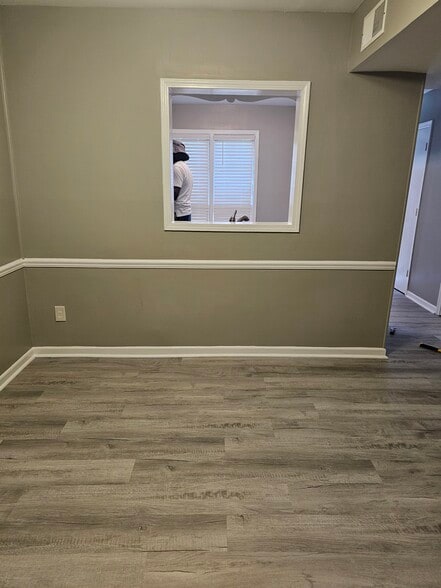 Living/ Dinning room - 732 Coventry Ln