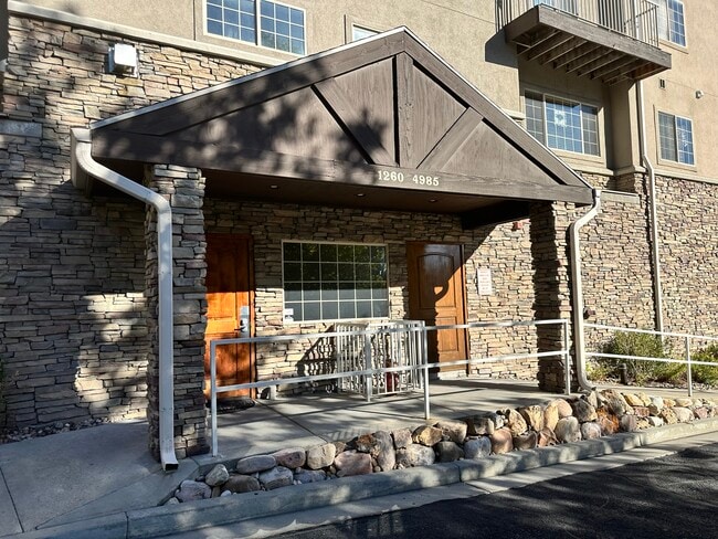 Building Photo - 4985 Kiska Ln