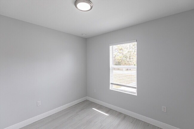 Building Photo - BRAND NEW Construction, 3 bed / 2 bath Rent-Ready Home in Port Charlotte!