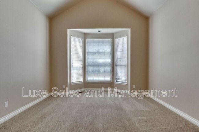 Building Photo - 3341 Heritage Green Cir