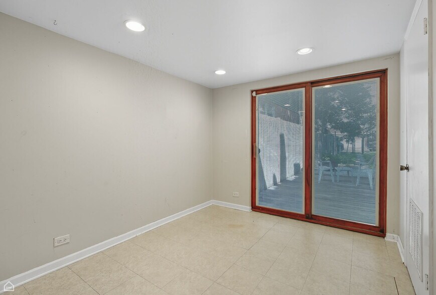 Building Photo - 3709 W Potomac Ave