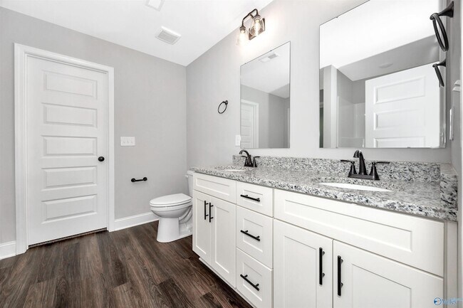 Building Photo - 1711 Golf Club Ln NW