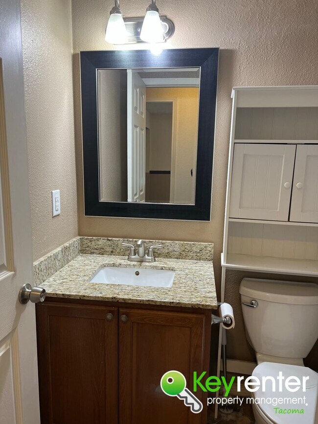 Building Photo - Stunning North End Single-Family Home with...
