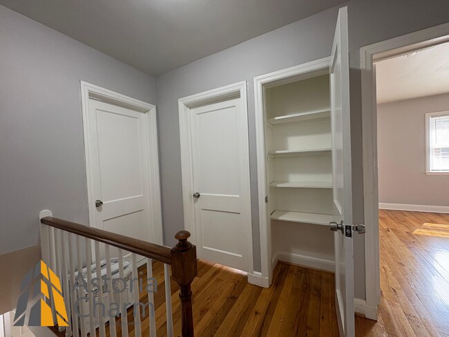 Building Photo - Warm & Welcoming 3 Bed, 2 Bath Home with C...