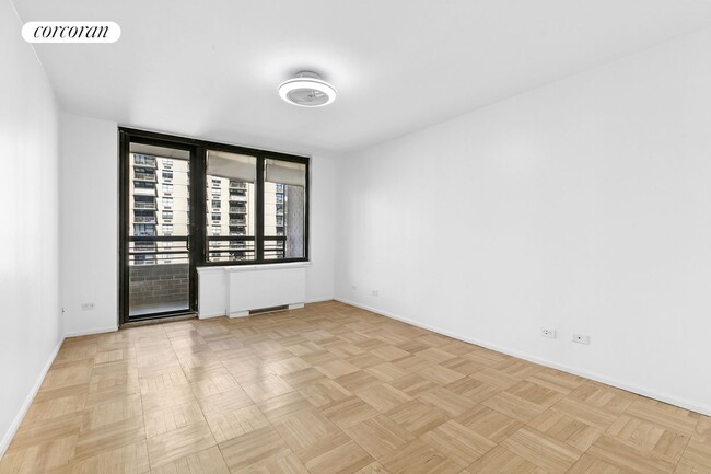 Building Photo - 330 E 38th St