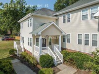 Building Photo - 1013 Ninth Street-Apt. #1