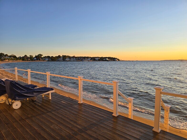 Building Photo - 92 Townsend Ave