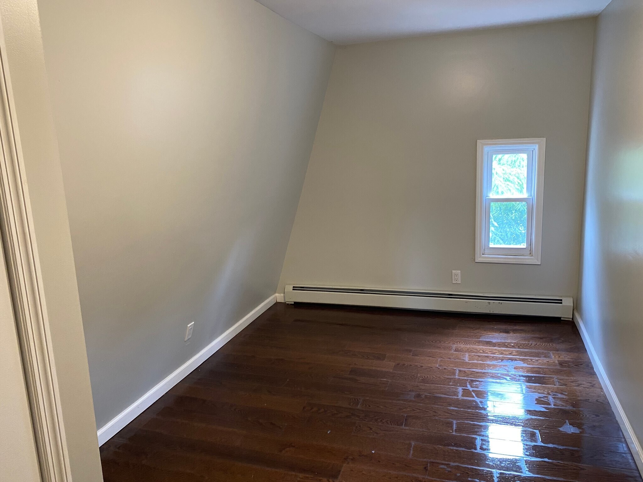 Building Photo - 423 Hudson Ave