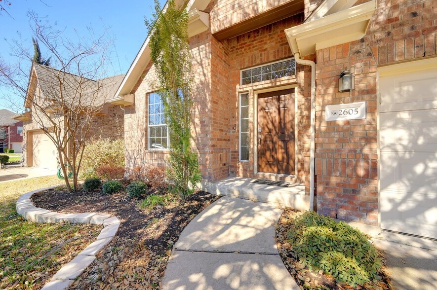 Building Photo - 2605 Salorn Way