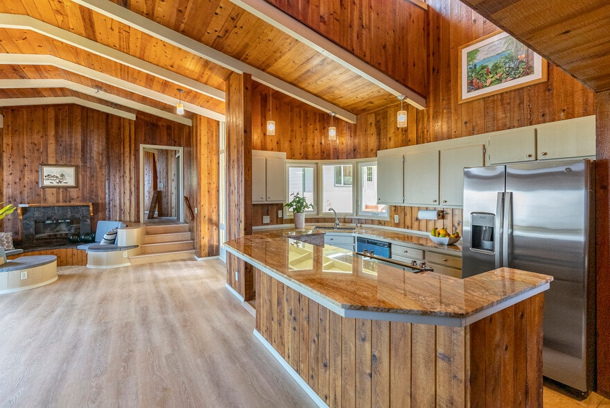 Kitchen - 75-5486 Keke St