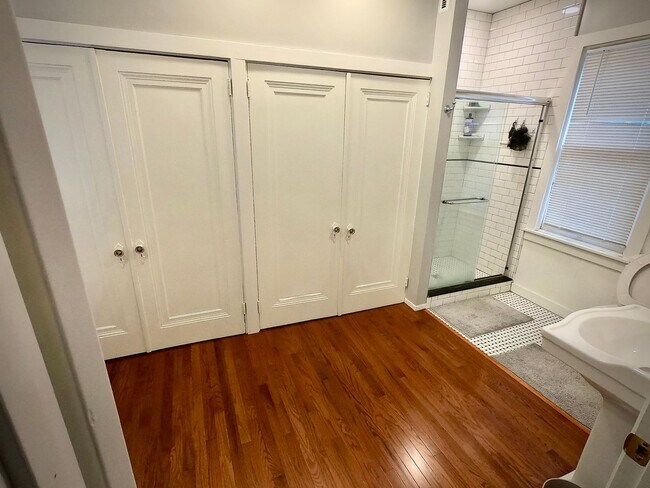 Building Photo - 5815-17 Holden St