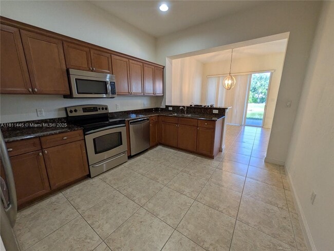 Building Photo - 601 Pacific Grove Dr