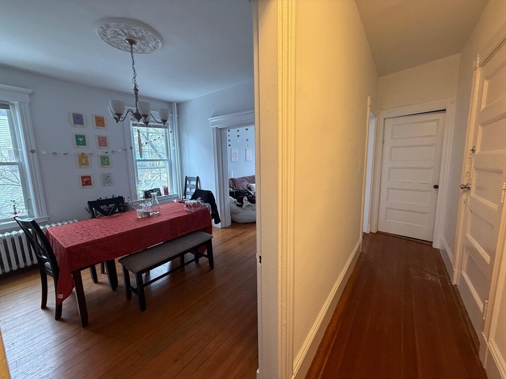 Building Photo - 98 Cypress St