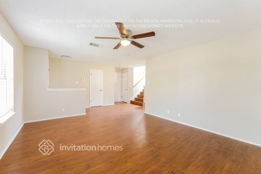 Building Photo - 2101 Logan Dr