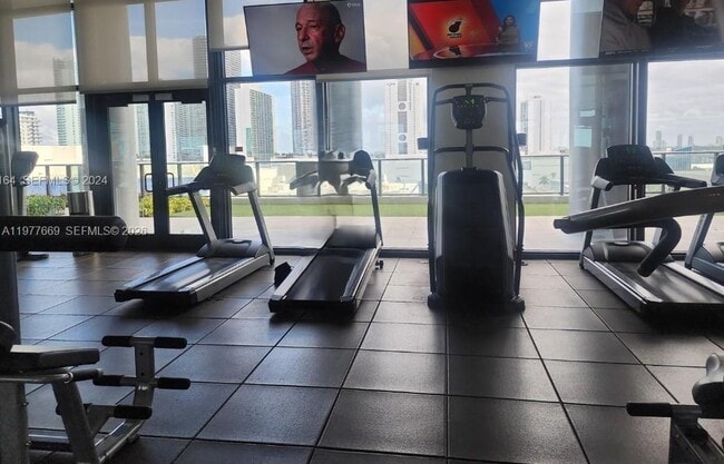 Building Photo - 1600 NE 1st Ave