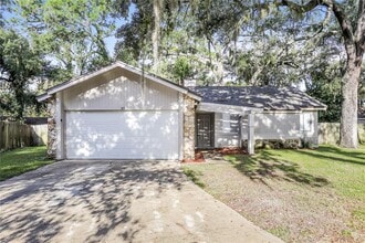 Building Photo - 105 Whispering Pines Ct