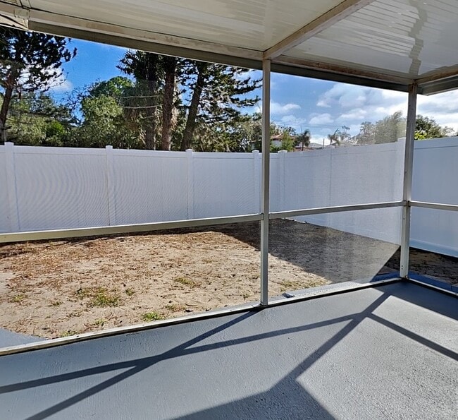 Building Photo - 4402 W Sevilla St