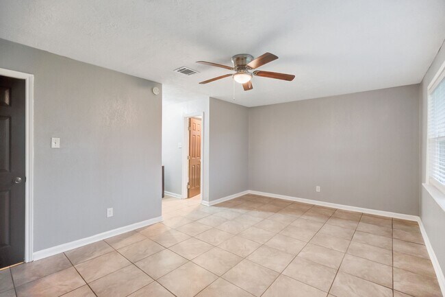 Building Photo - 11511 Grapewood Ct