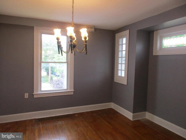 Building Photo - 2805 Oakley Ave
