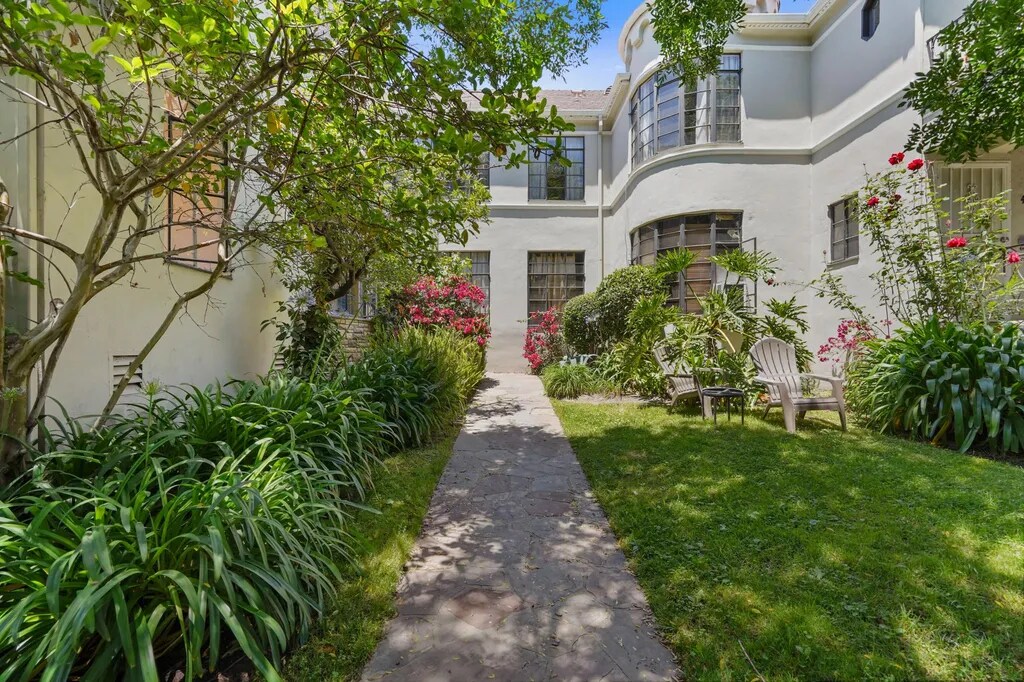 Building Photo - 4707 Finley Ave
