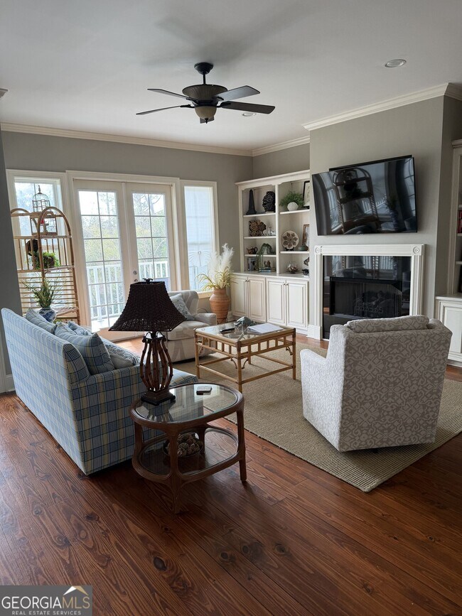 Building Photo - 102 Riverfront Cir