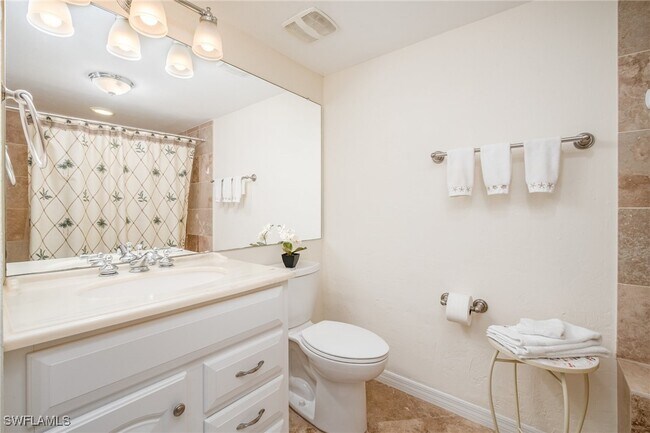 Building Photo - 1530 Imperial Golf Course Blvd