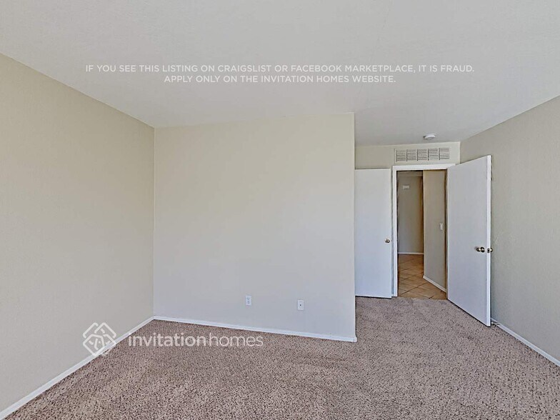 Building Photo - 16059 W Larkspur Dr