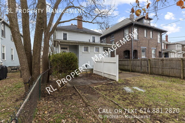 Building Photo - 2 bedroom/1.5 bath duplex in Merion Villag...