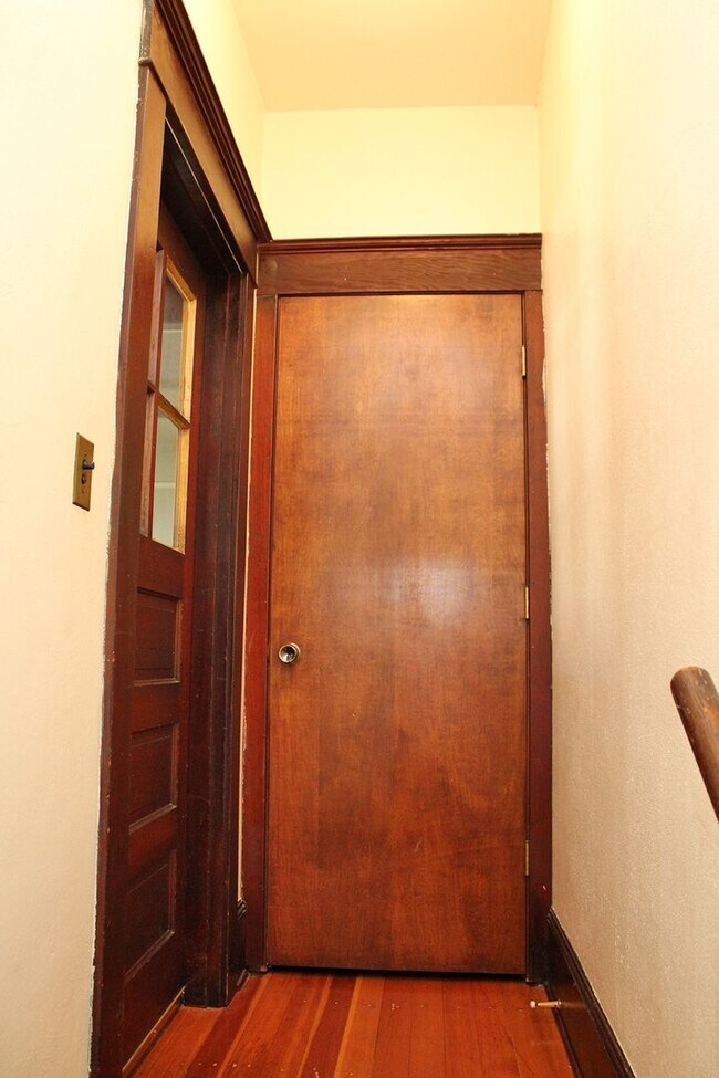 Building Photo - 3628-3634 SE Milwaukie Ave