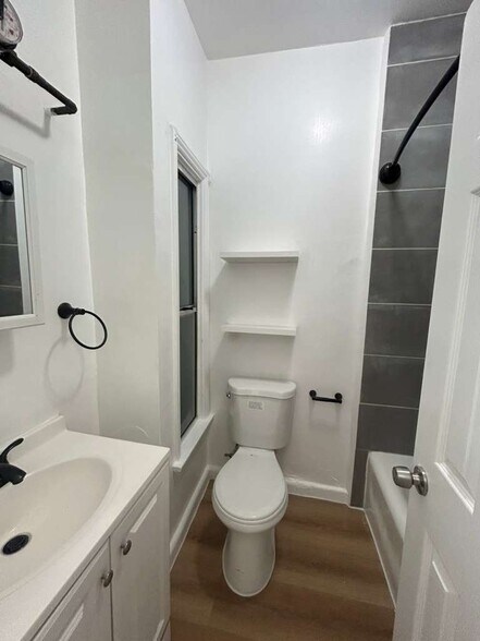 Building Photo - 1411 Toberman St