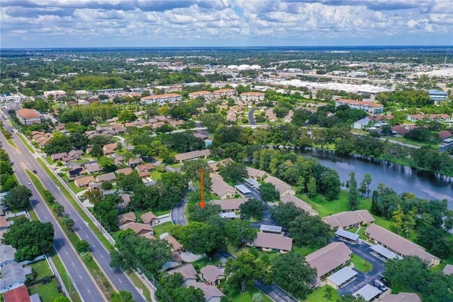 Building Photo - 2573 Oakleaf Ln