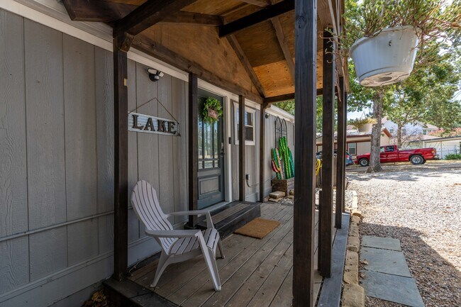 Building Photo - 150 Red Bluff Loop