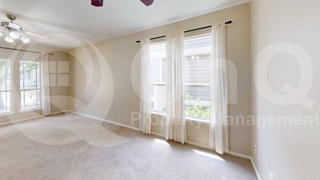 Building Photo - 10301 Waterbury Dr