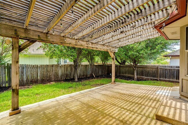 Building Photo - 14710 Montoro Dr