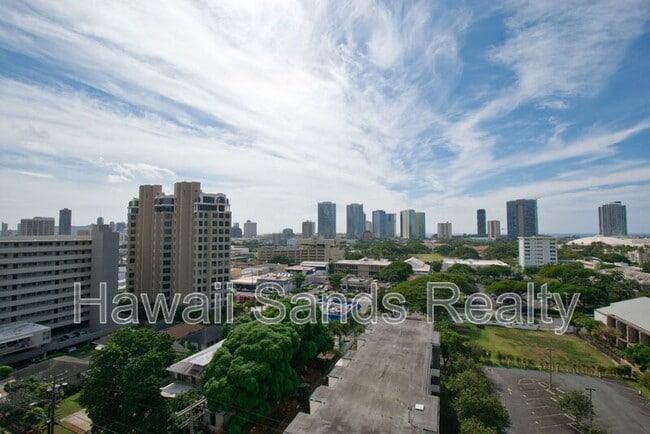 Building Photo - 1040 Kinau St