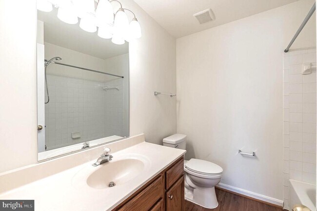 Building Photo - 5798 Katsura Ct