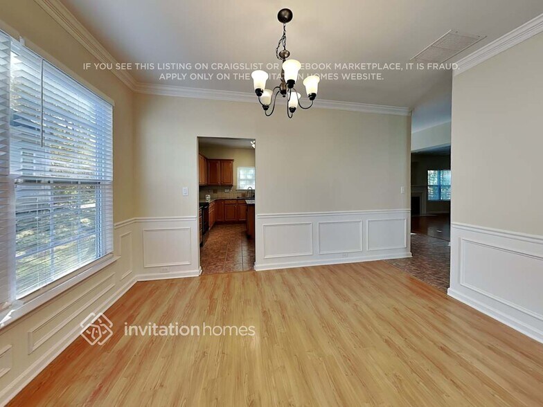 Building Photo - 3003 Early Rise Ave