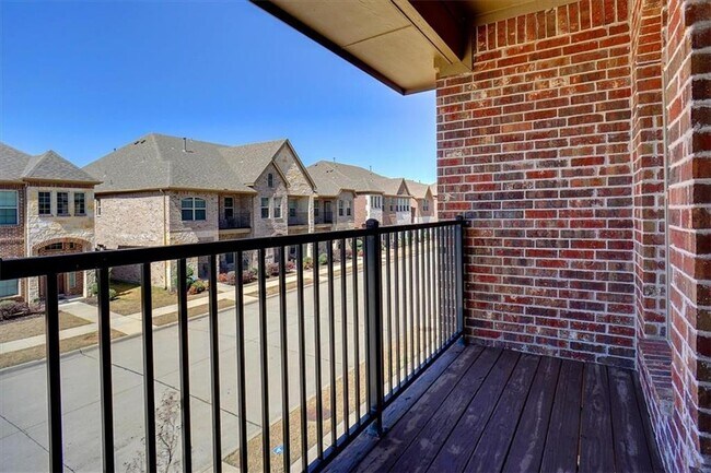 Building Photo - 4100 Comanche Dr