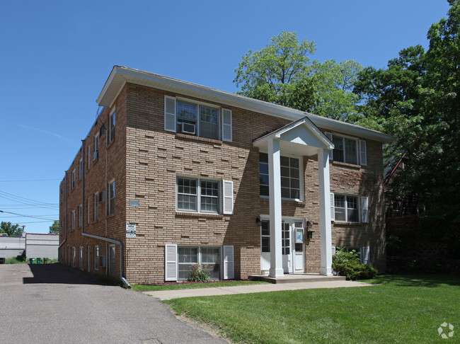 Primary Photo - Prospect Park Apartments