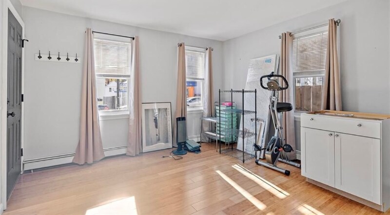 Building Photo - 751 Atwells Ave